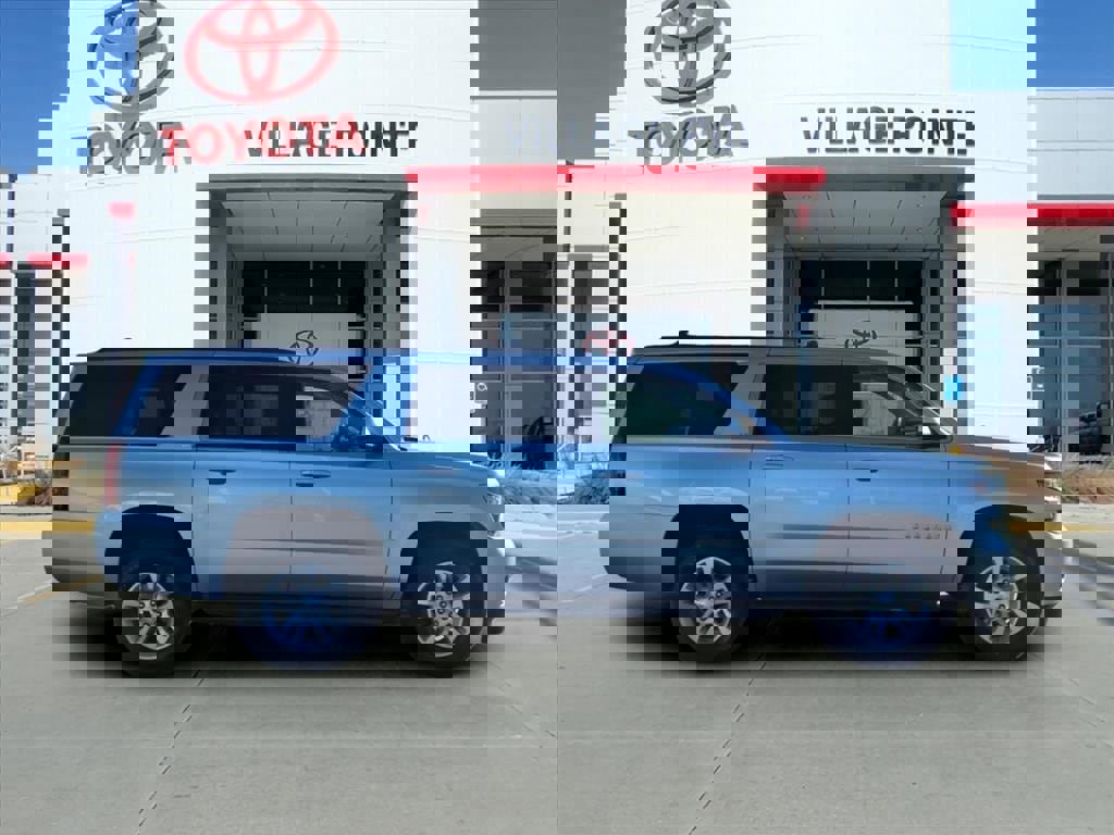 Used 2019 Chevrolet Suburban LT image 9