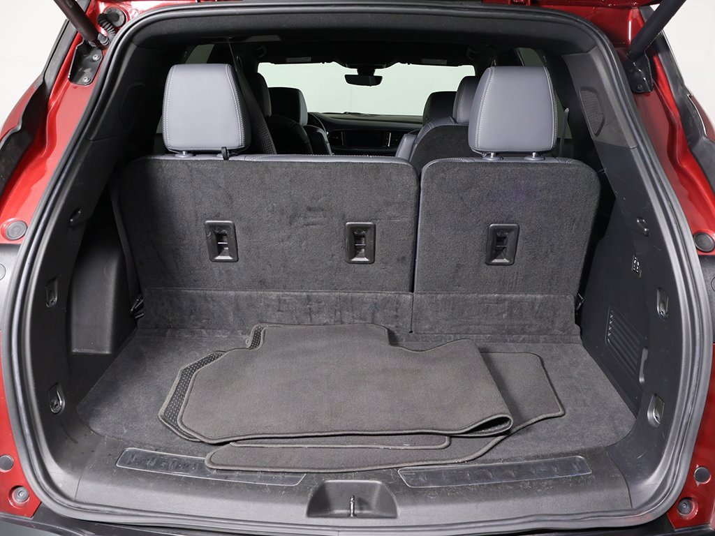 Used 2024 Buick Enclave Premium image 19