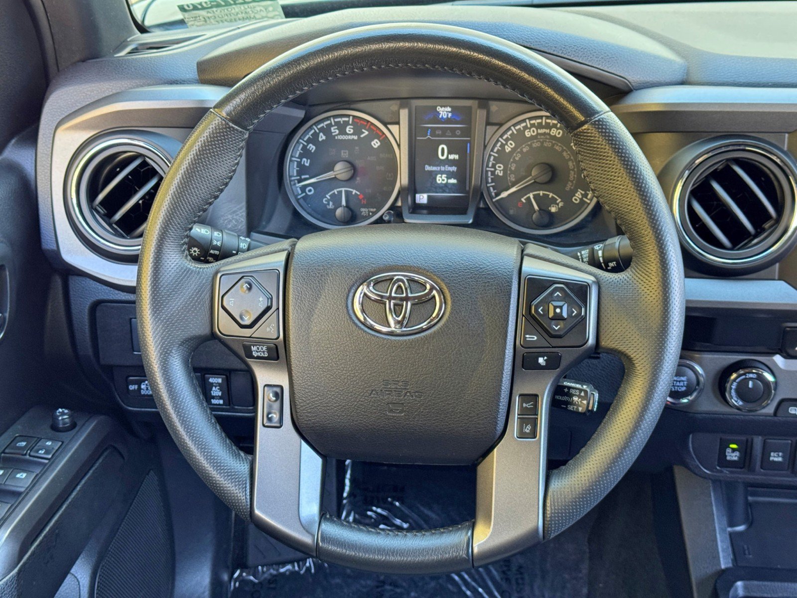 Used 2021 Toyota Tacoma TRD Off-Road w/ Technology Package AWD/4WD image 16
