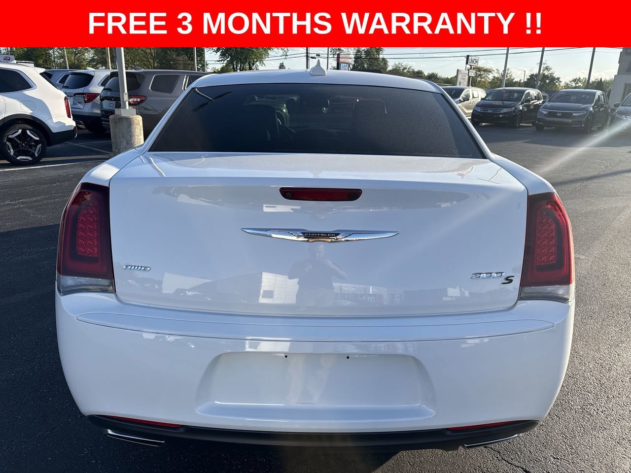 Used 2019 Chrysler 300 S AWD/4WD image 34