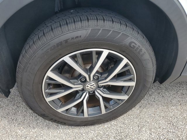 Used 2021 Volkswagen Tiguan S FWD image 9