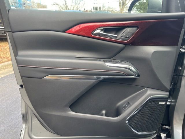 New 2026 Chevrolet Traverse RS w/ LPO, Floor Liner Package FWD image 15