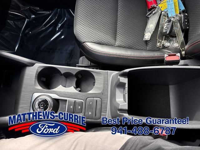 Certified 2025 Ford Escape ST-Line AWD/4WD image 19