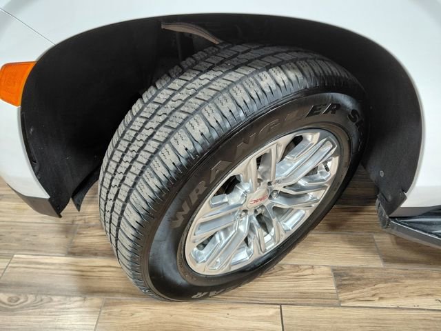 Certified 2024 GMC Yukon XL SLT AWD/4WD image 25
