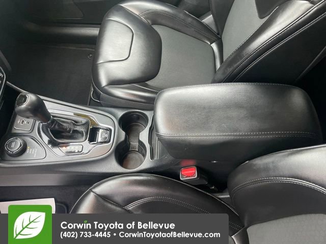 Used 2019 Jeep Cherokee Latitude Plus image 26