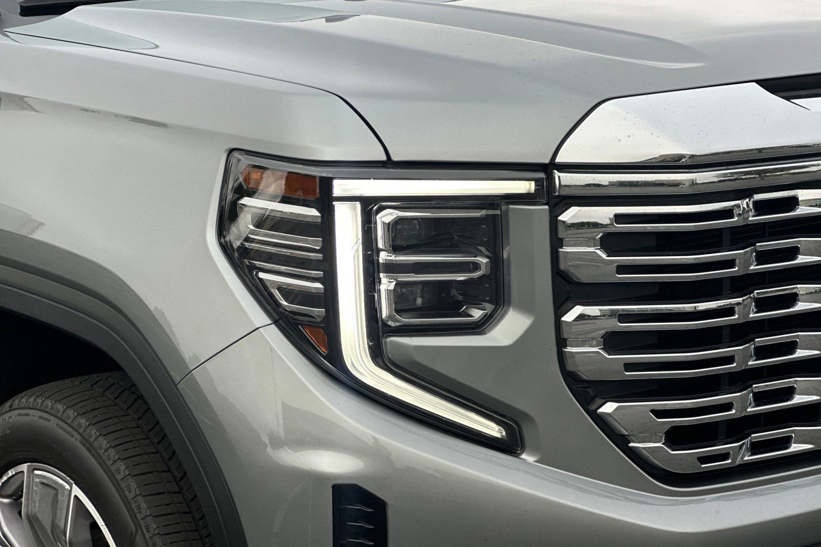Used 2024 GMC Sierra 1500 Denali AWD/4WD image 46