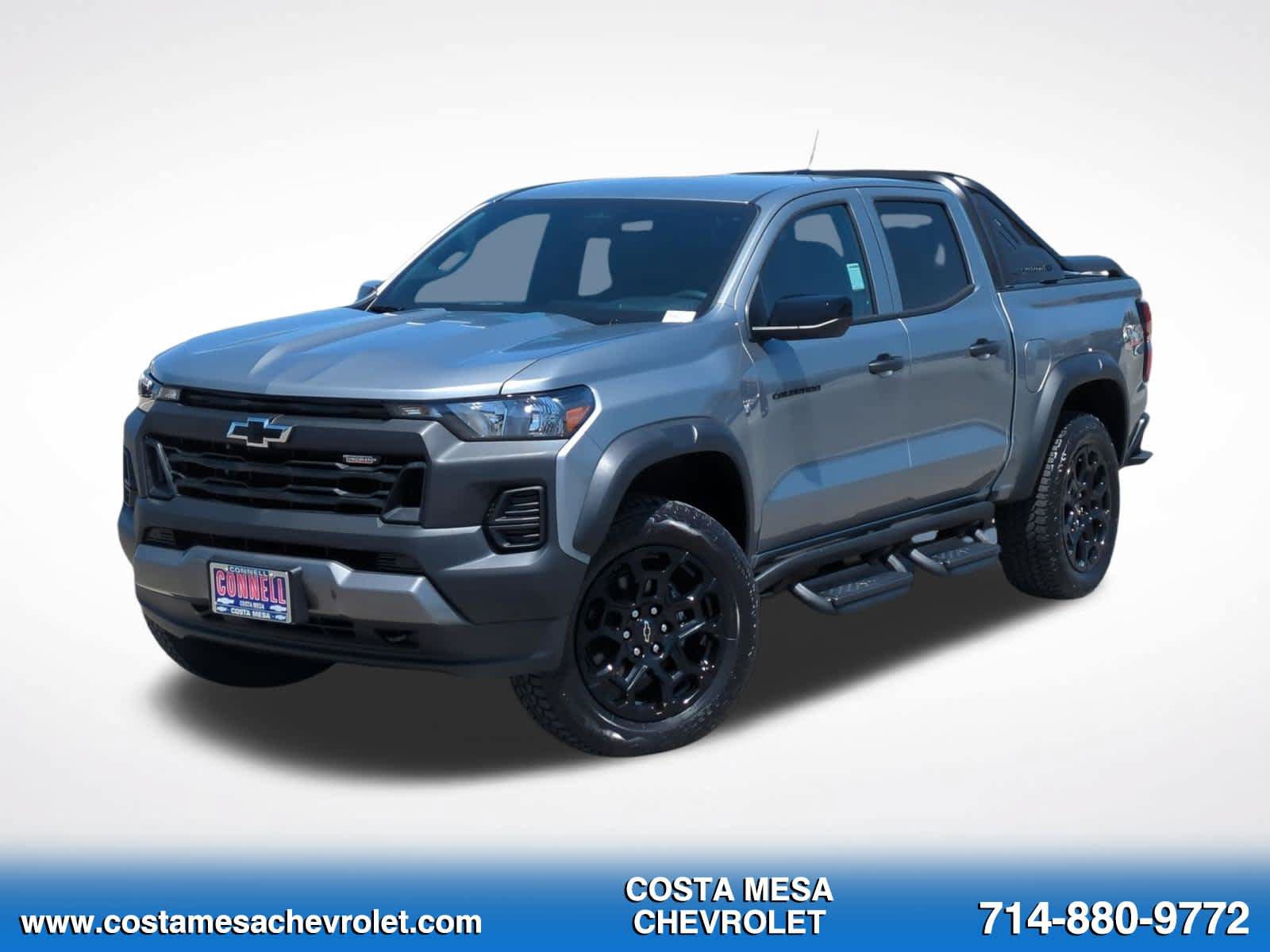 New 2026 Chevrolet Colorado Trail Boss w/ Midnight Edition AWD/4WD image 1