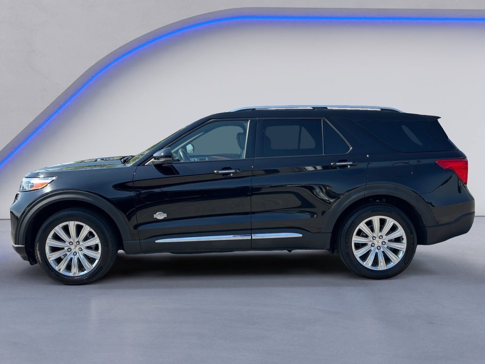 Used 2022 Ford Explorer King Ranch w/ Class IV Trailer Tow Package AWD/4WD image 12