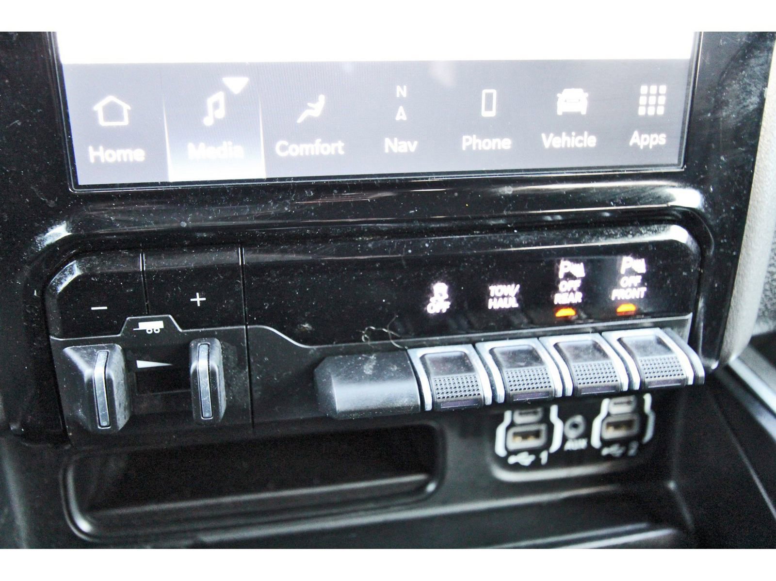 Used 2023 RAM 1500 Laramie image 27