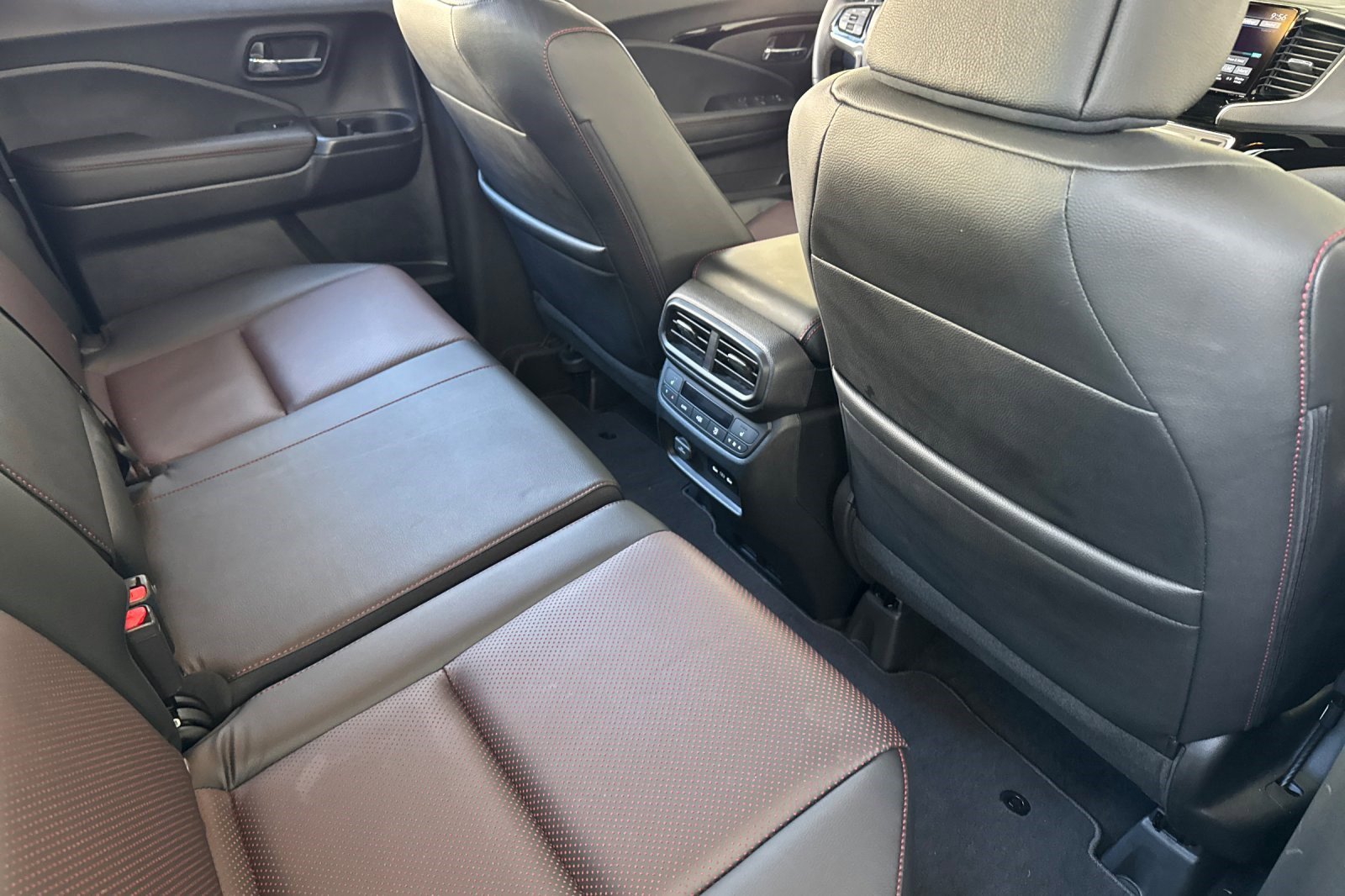 Certified 2025 Honda Ridgeline Black Edition image 31