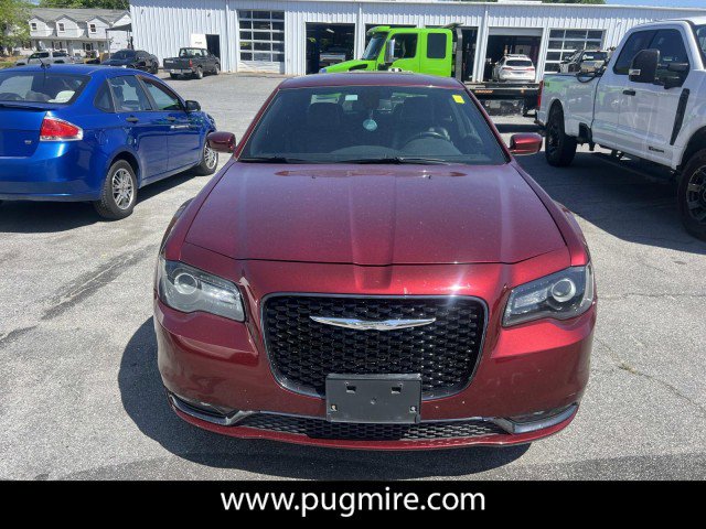 Used 2019 Chrysler 300 S image 2