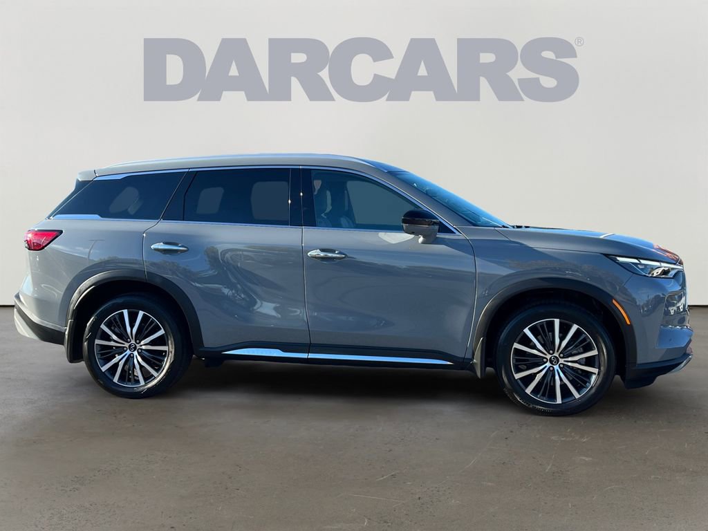 Used 2025 INFINITI QX60 Sensory w/ Cargo Package image 6