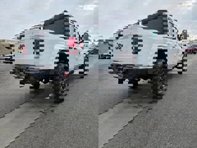 New 2026 Jeep Gladiator Sport image 7