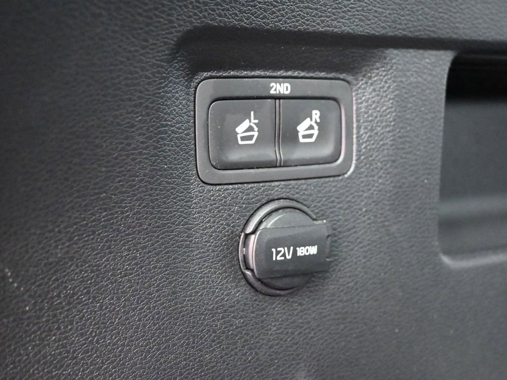 Used 2025 Kia Telluride S image 33