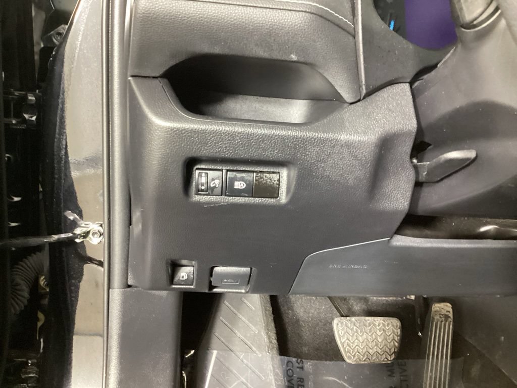 Used 2024 Toyota RAV4 AWD Hybrid image 12
