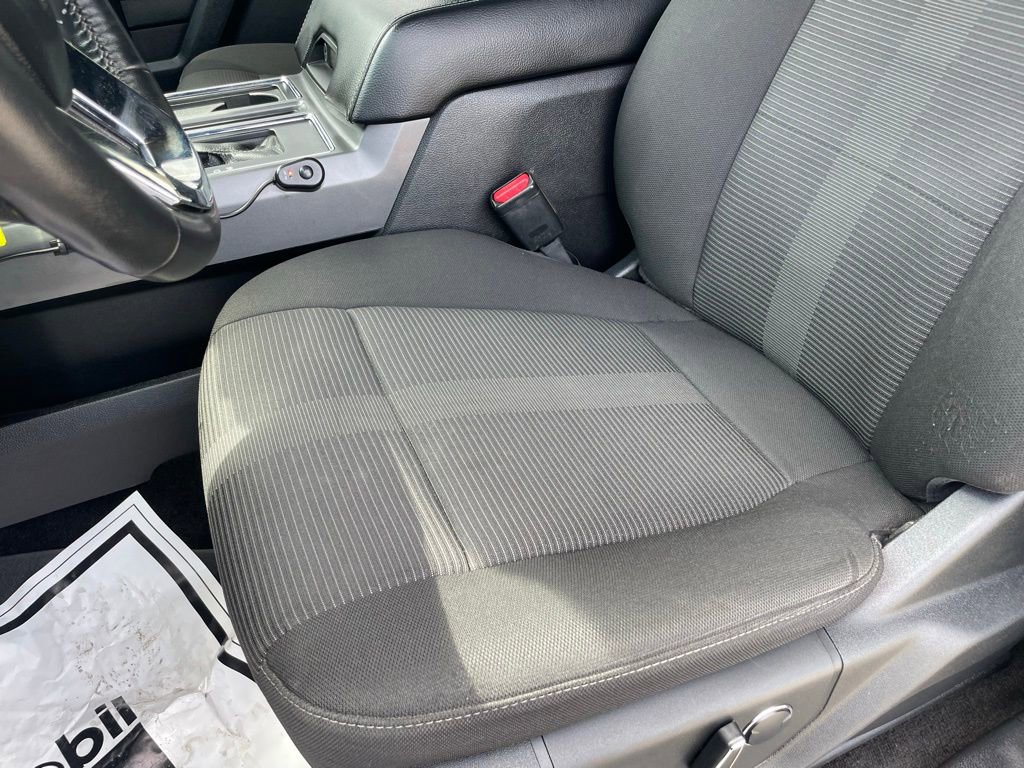 Used 2017 Ford F150 XLT w/ Equipment Group 302A Luxury image 21