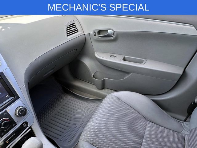 Used 2011 Chevrolet Malibu LS image 27