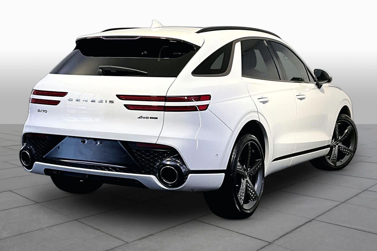 Used 2024 Genesis GV70 3.5T Sport w/ Sport Prestige Package AWD/4WD image 13