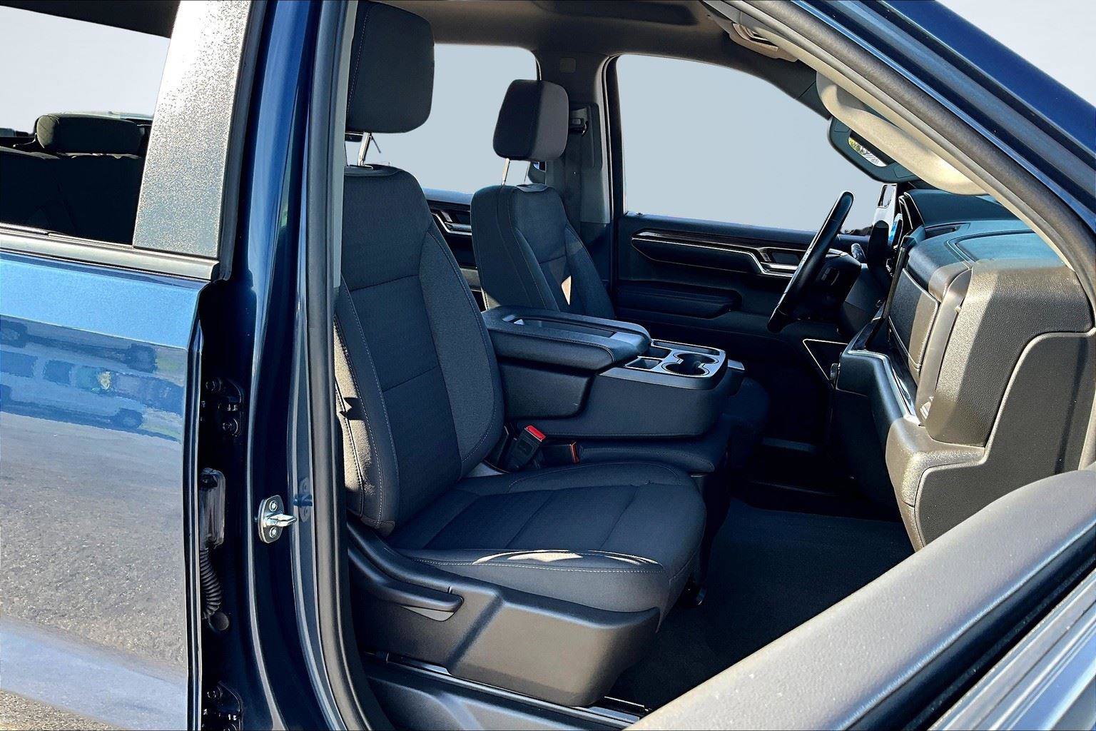 Used 2023 Chevrolet Silverado 1500 LT image 7