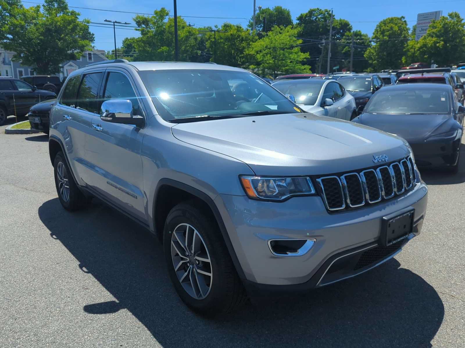 Used 2021 Jeep Grand Cherokee Limited w/ Luxury Group II AWD/4WD image 8