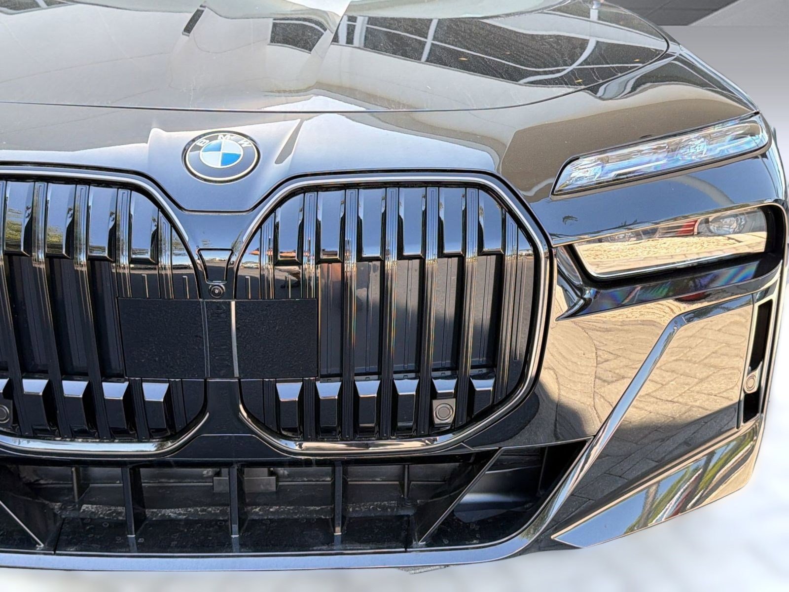 New 2026 BMW 760i xDrive w/ Executive Package AWD/4WD image 11