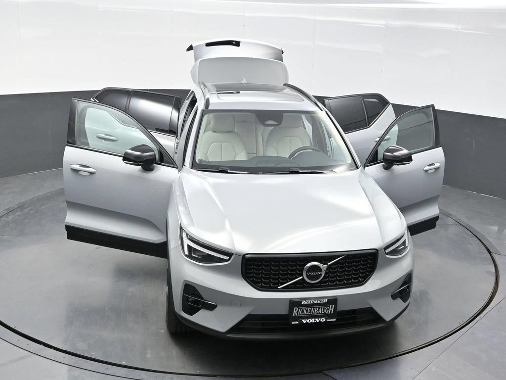 New 2026 Volvo XC40 B5 Plus w/ Protection Package Premier AWD/4WD image 40