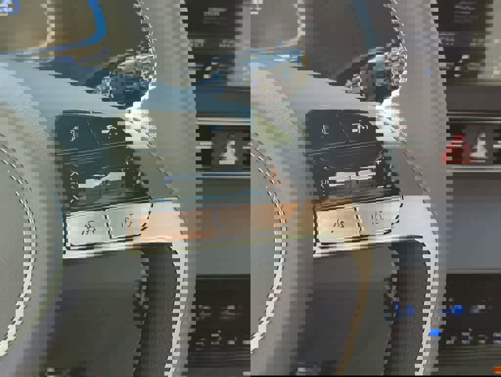 New 2026 Hyundai Elantra Sport image 25