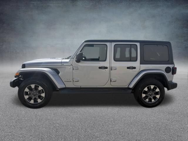 Used 2018 Jeep Wrangler Unlimited Sahara AWD/4WD image 11