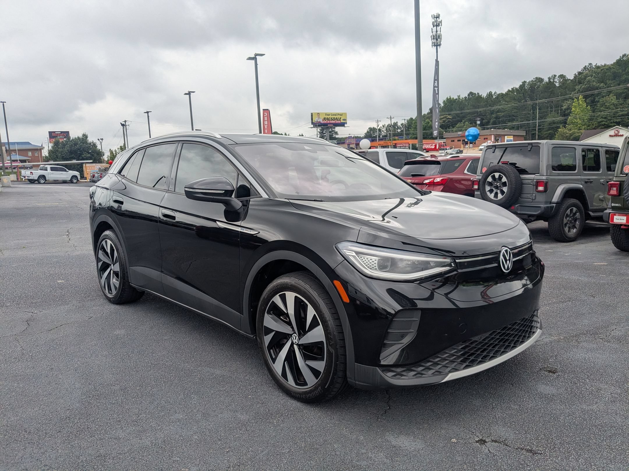 Used 2021 Volkswagen ID.4 Pro S w/ Gradient Package AWD/4WD image 3