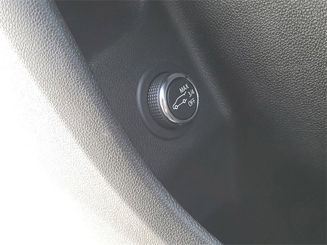 Certified 2022 Cadillac XT4 Premium Luxury w/ Safety Alert Package image 26