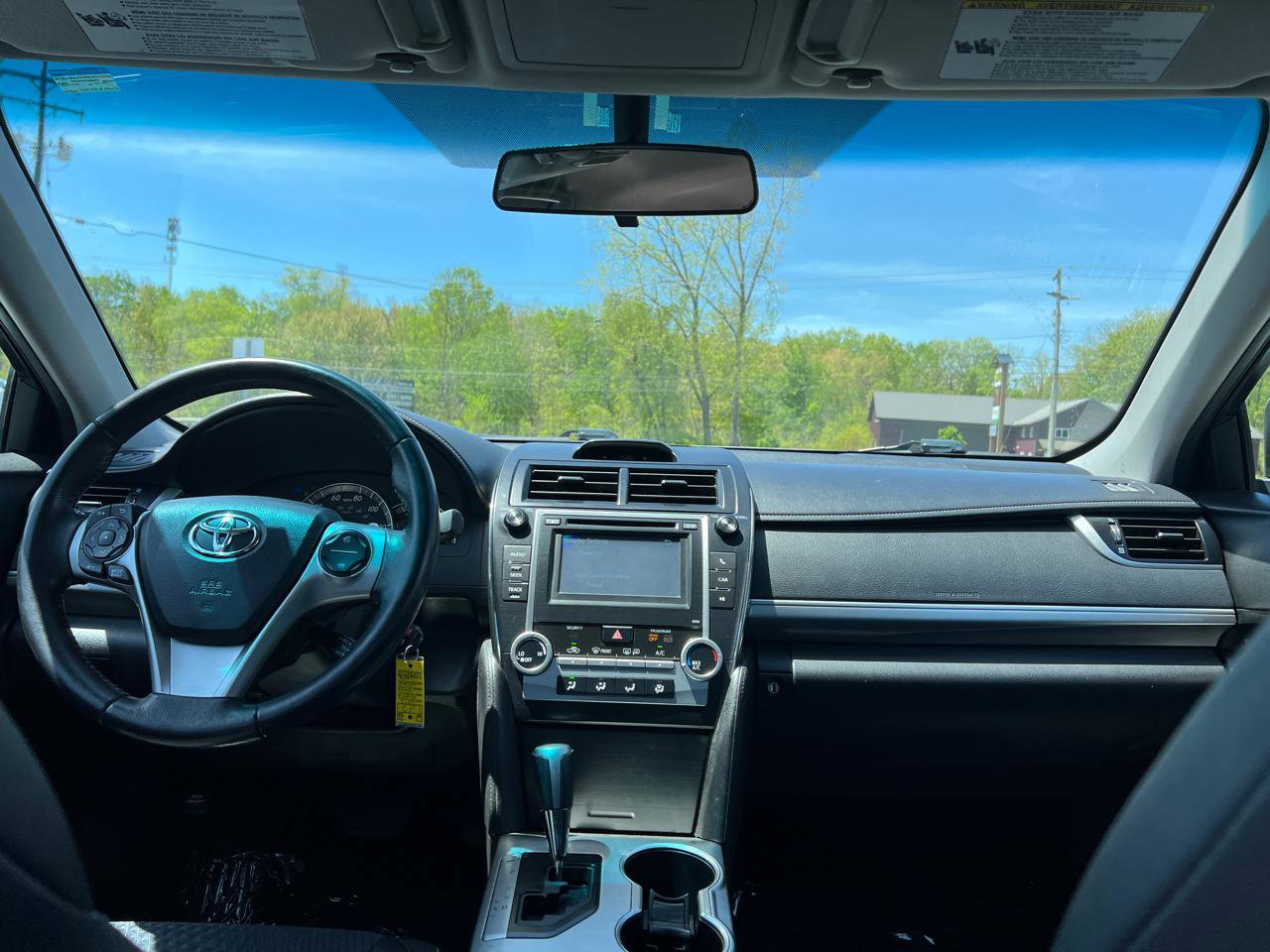 Used 2013 Toyota Camry SE FWD image 32