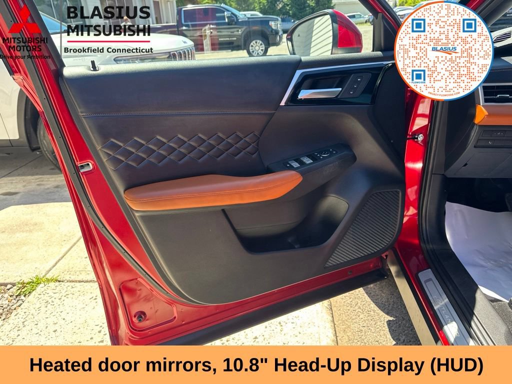 Used 2023 Mitsubishi Outlander SEL AWD/4WD image 21