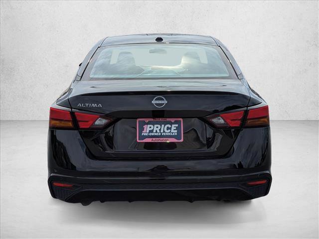 Used 2025 Nissan Altima 2.5 SV image 6