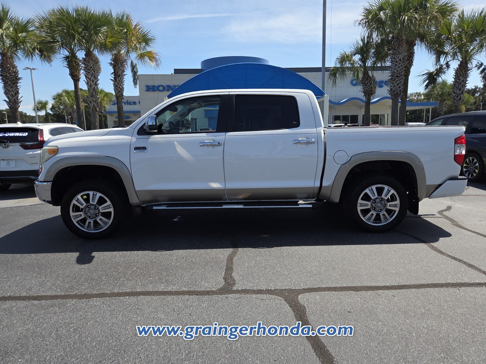 Used 2015 Toyota Tundra 1794 Edition AWD/4WD image 2