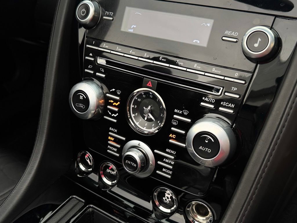 Used 2012 Aston Martin DBS Volante image 64