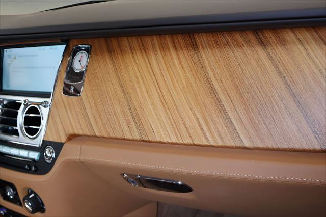 Certified 2016 Rolls-Royce Wraith RWD image 25