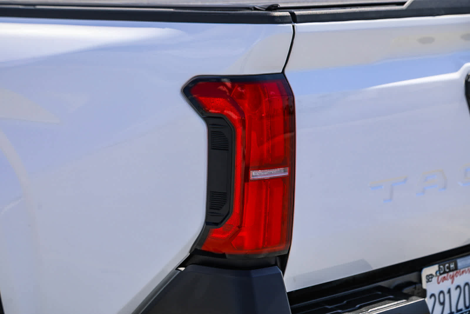 Used 2025 Toyota Tacoma SR RWD image 9