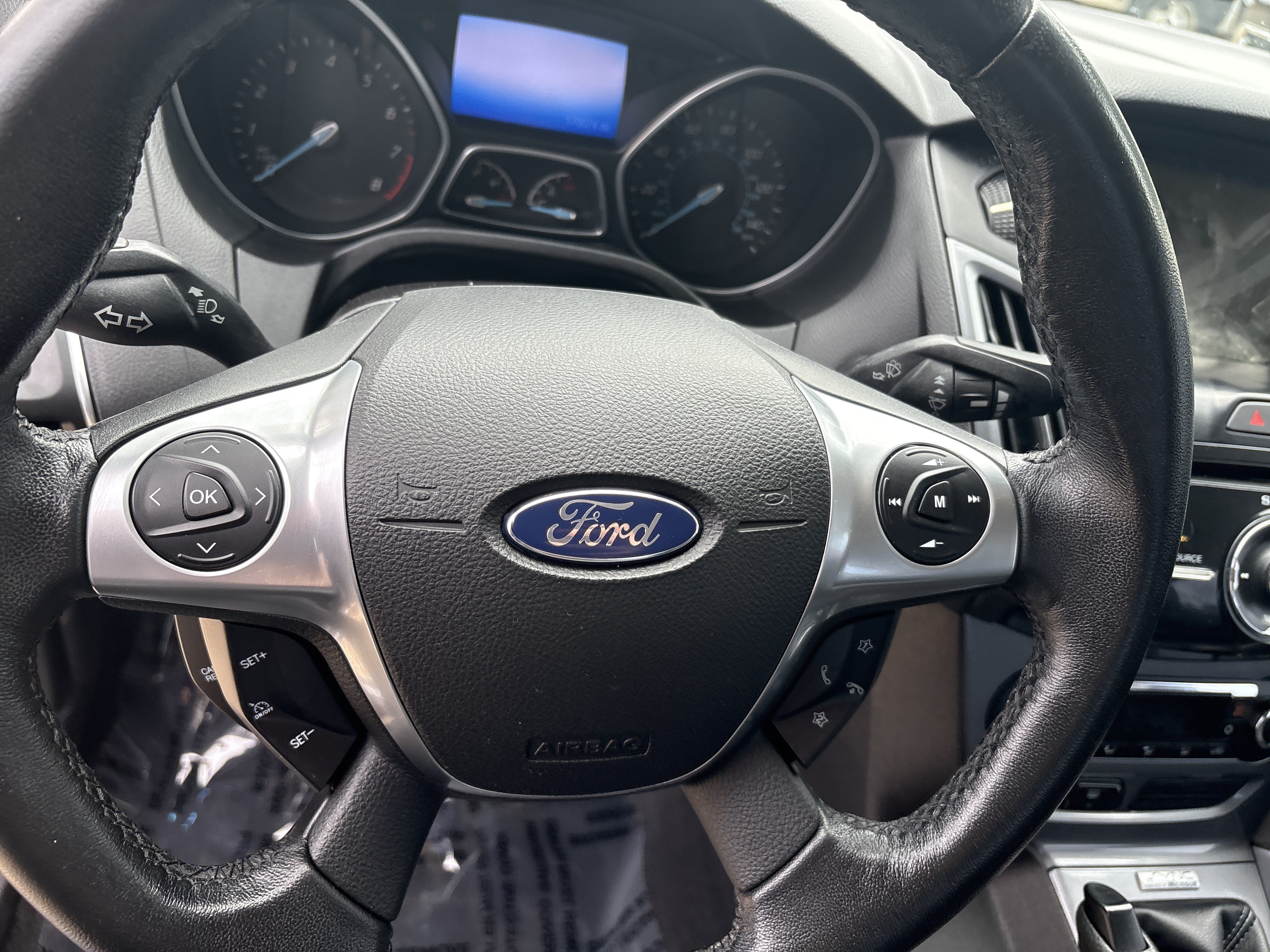 Used 2013 Ford Focus Titanium w/ Titanium Handling Pkg FWD image 10