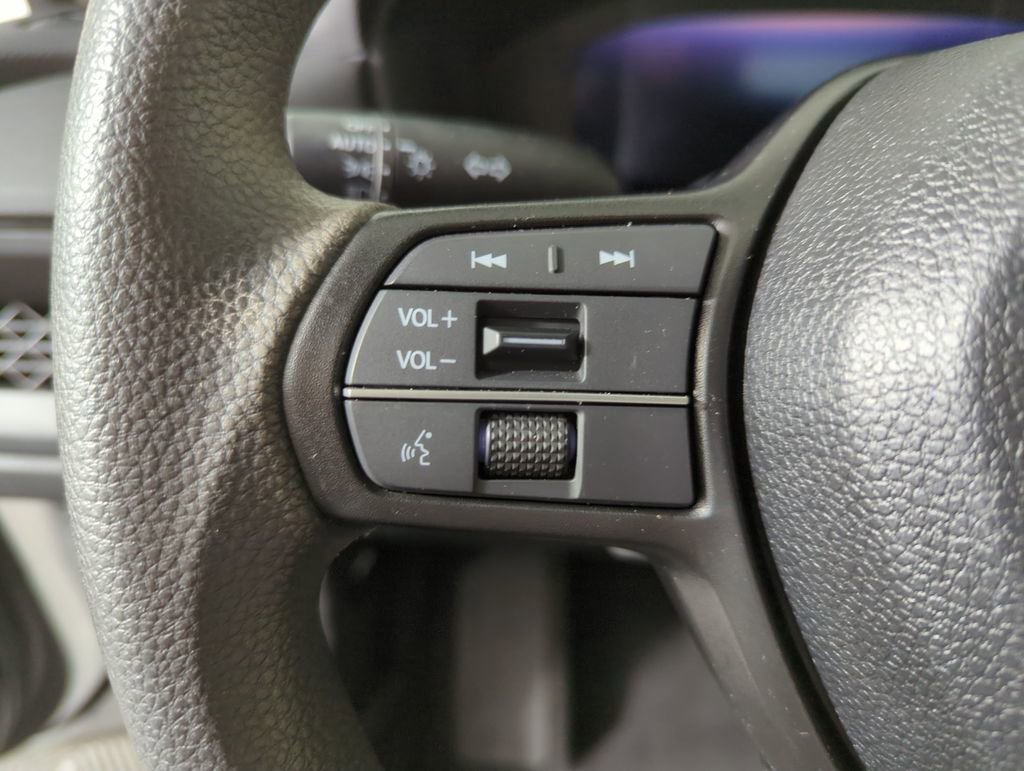 Certified 2025 Honda Accord LX image 28