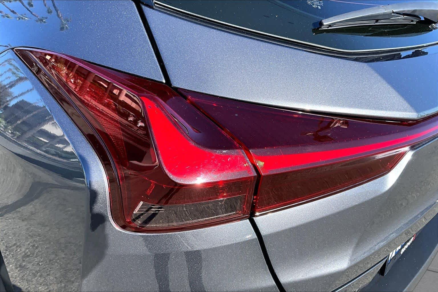 Certified 2024 Lexus UX 250h FWD image 27
