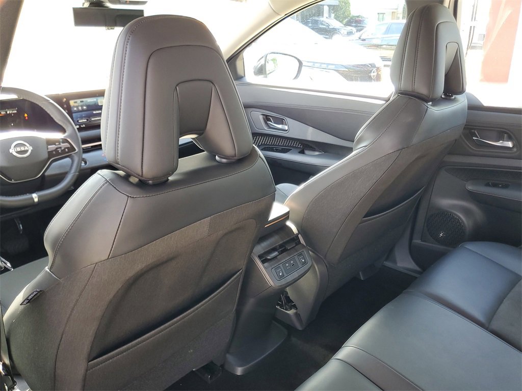 Certified 2024 Nissan Ariya AWD image 12