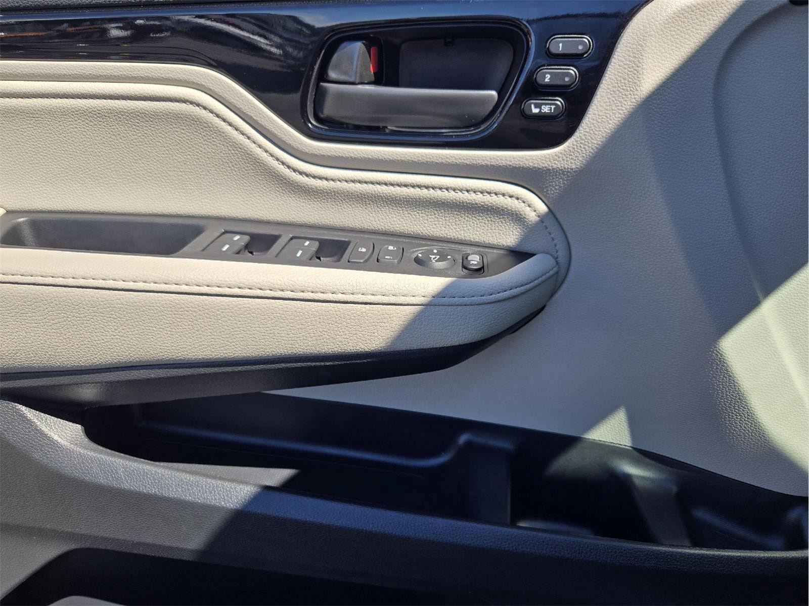 Used 2025 Honda Odyssey Touring image 21