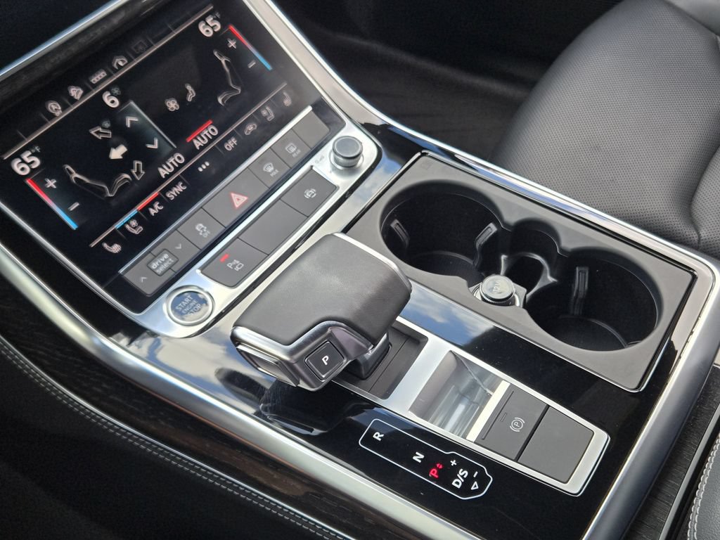 Certified 2025 Audi Q7 2.0T Premium Plus w/ Premium Plus Package AWD/4WD image 24