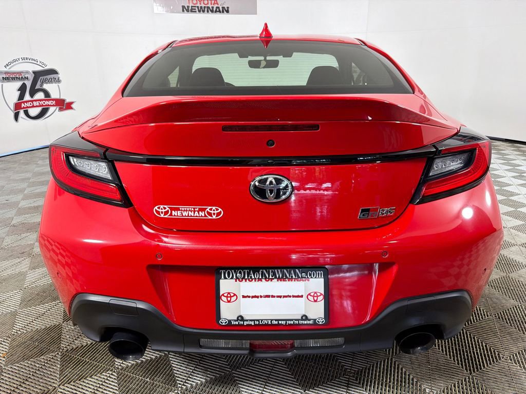Used 2023 Toyota GR86 Premium RWD image 4