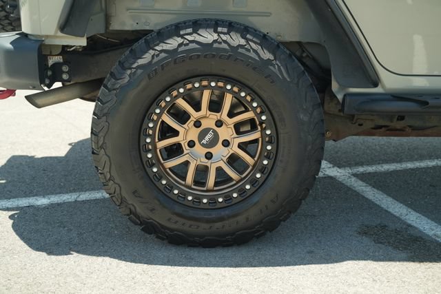 Used 2017 Jeep Wrangler Unlimited Rubicon AWD/4WD image 50