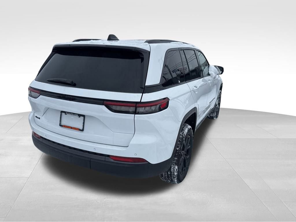 New 2026 Jeep Grand Cherokee Altitude image 5