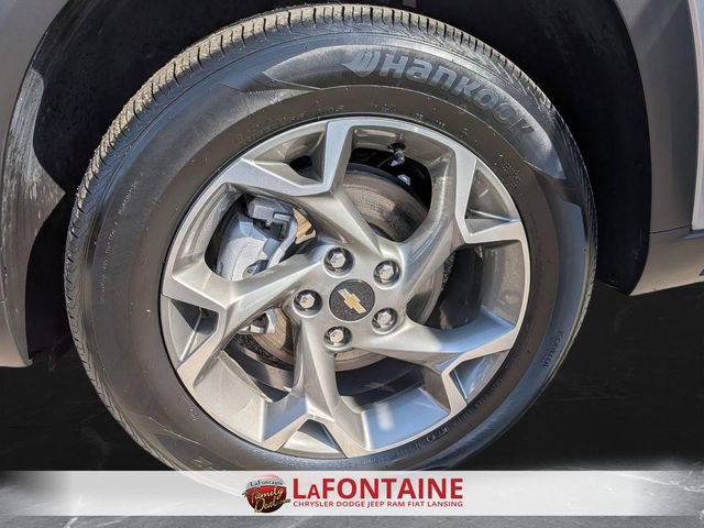 Used 2025 Chevrolet Trax LT image 31