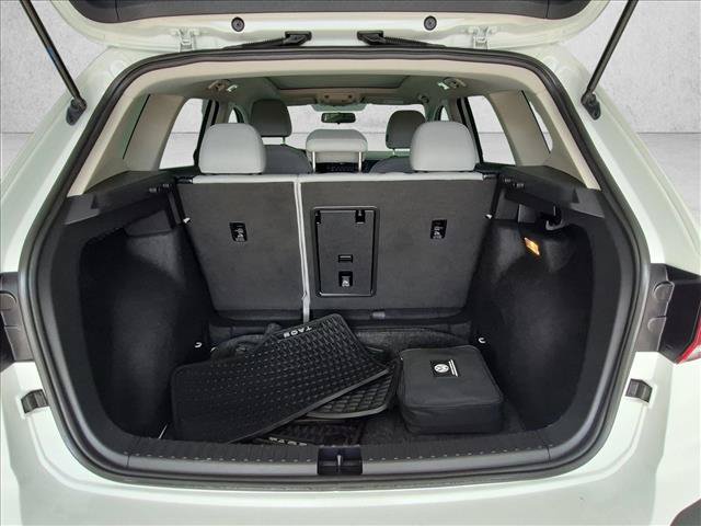 Used 2022 Volkswagen Taos SE FWD image 7