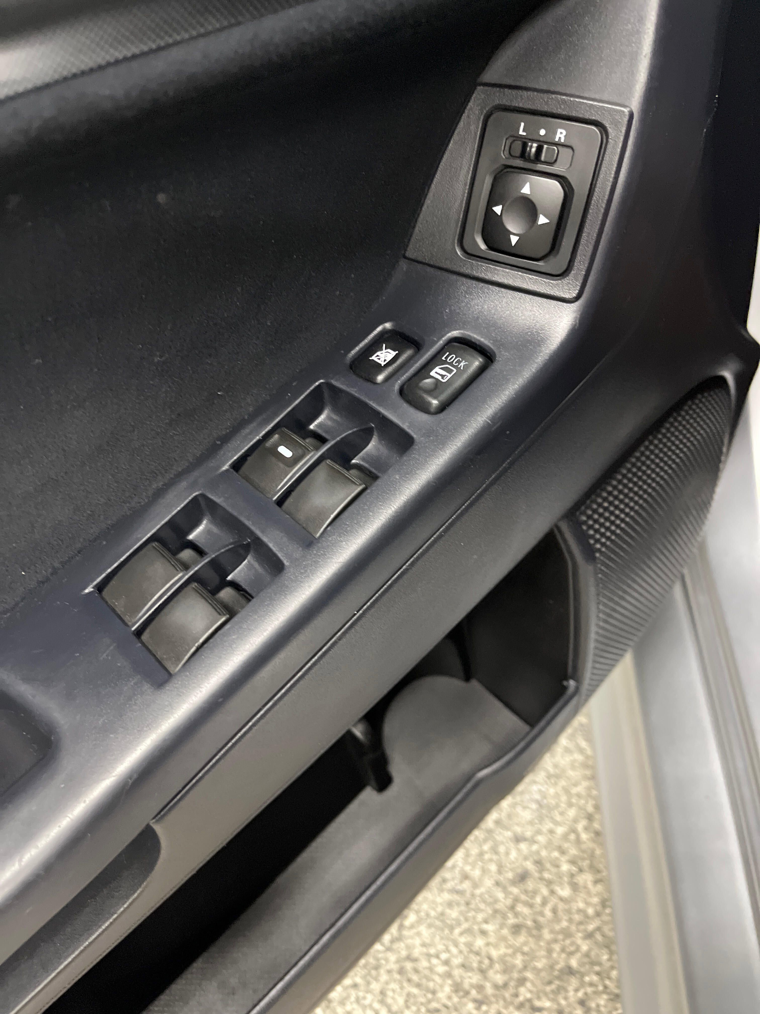 Used 2010 Mitsubishi Lancer Evolution GSR image 19