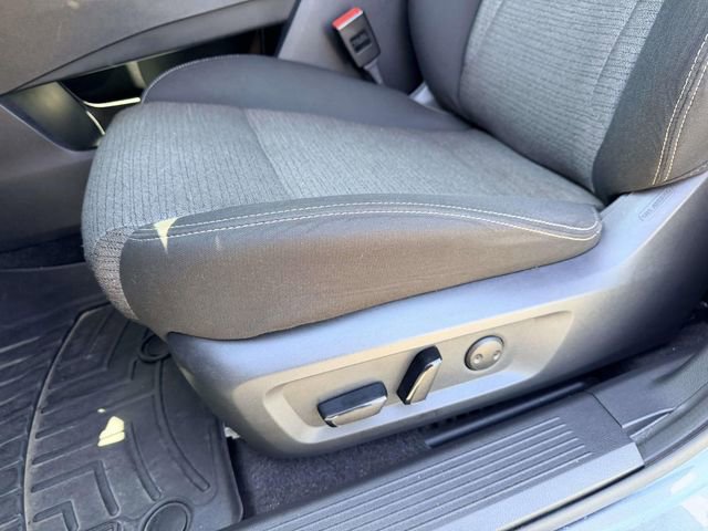 Used 2022 Nissan Rogue SV FWD image 15